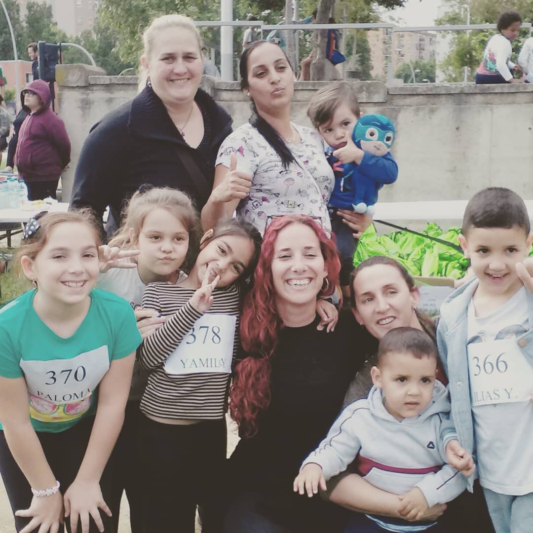 femfamiliaMina's tweet photo. Ahir a la Cursa dels Centres Oberts ho vem passar superbé! Totes i tots sou uns campions!!! 🏃♂🏆
#barrilamina #santadria #SAB #cursa #parcdelbesos https://t.co/FXTOIwFjuD