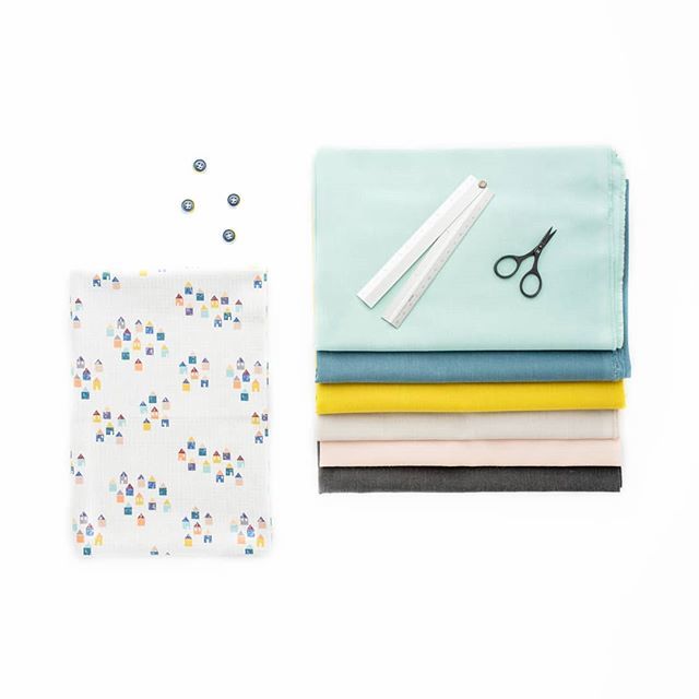 titchythreads's tweet photo. Very happy with this fabric order from @misformake. The print is from the Life's Journey collection by @jojococodesign  for @dashwoodstudio and the solids are #cirrussolids from @cloud9fabrics https://t.co/IklEHVY0mf https://t.co/YsdjhcbDyi
