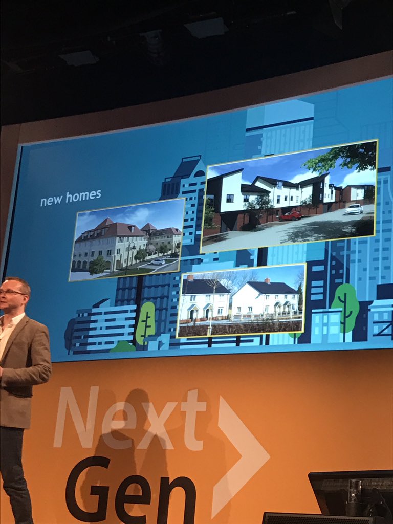 Company day 2018 love working in  #development #newhomes @SLYarlington <a href="/yarlingtonhg/">Yarlington Housing</a> #weareyarlington looking forward to sharing in the next step of our journey