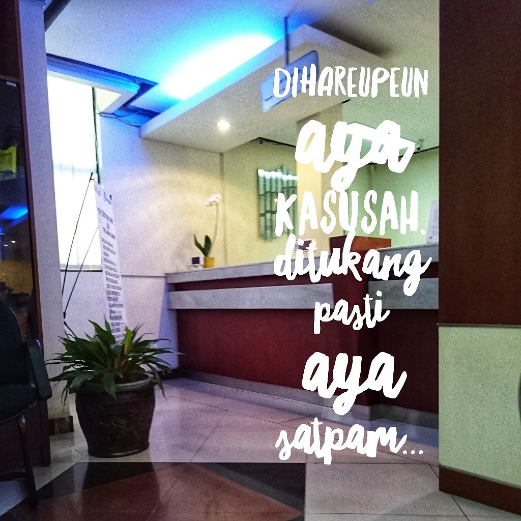 jhendriana's tweet image. Dihareupeun aya kasusah, ditukang pasti aya satpam...
#android #androidphoto #droidgraphy 
#photodroid #photography #photo #Xperia #z3plus #infobdg #atuhlahplis #droidatuhlahplis #indonesia 
#Bandung #quotes