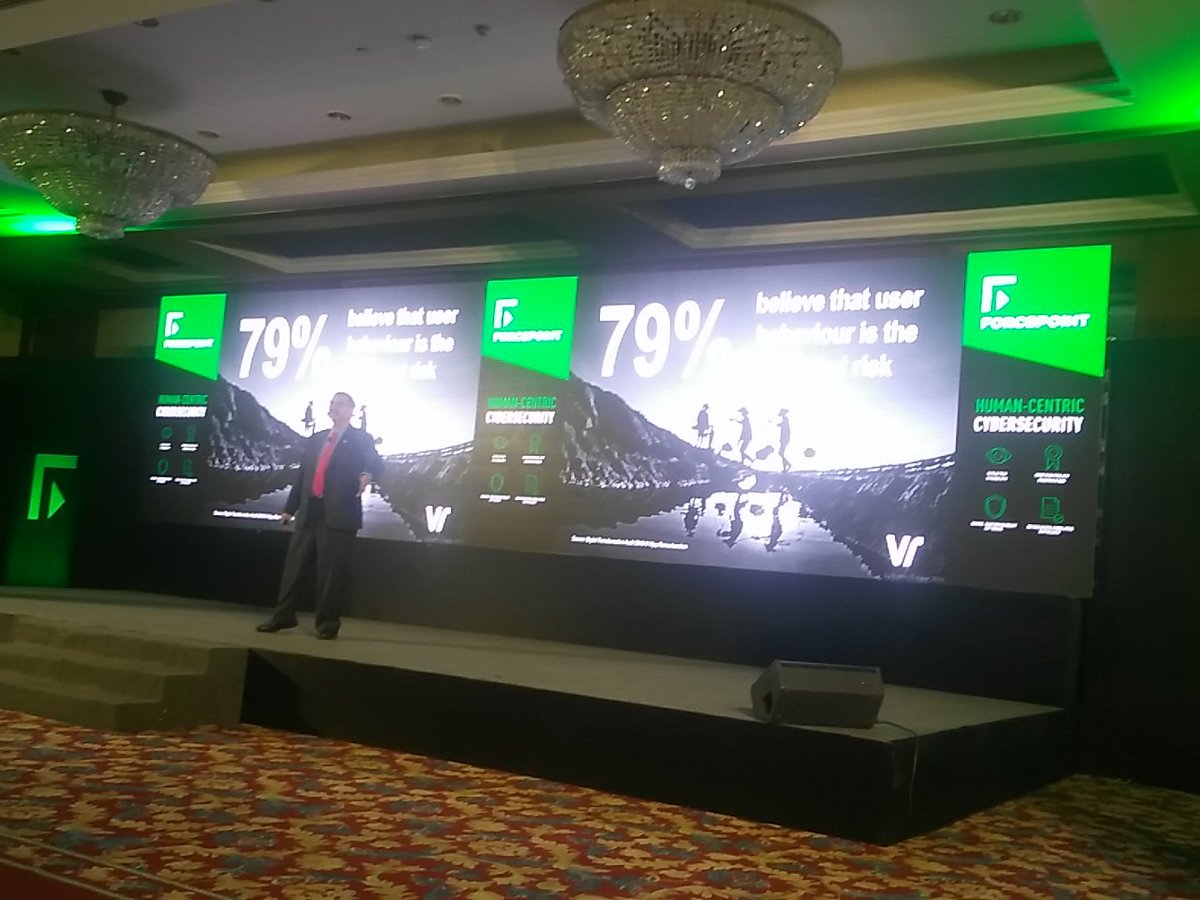 ootyajay's tweet photo. For organization the user behaviour is the biggest risk and breaches caused by insider @vijayram #FSEDay2018 https://t.co/cloqPRkPNt