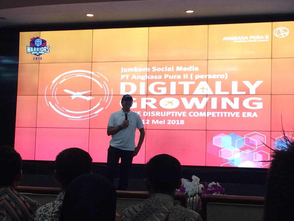 AP_Kargo's tweet photo. Pembukaan Jamboree Social Media @AngkasaPura_2 Tahun 2018 bertema "Digitally Growing In The Disruptive Competitive Era" bersama Dirut AP II @mawaluddin .

#AP2Warriors #DigitallyGrowing #DigitallyReadyEnterprise https://t.co/OPiAYyUWuO