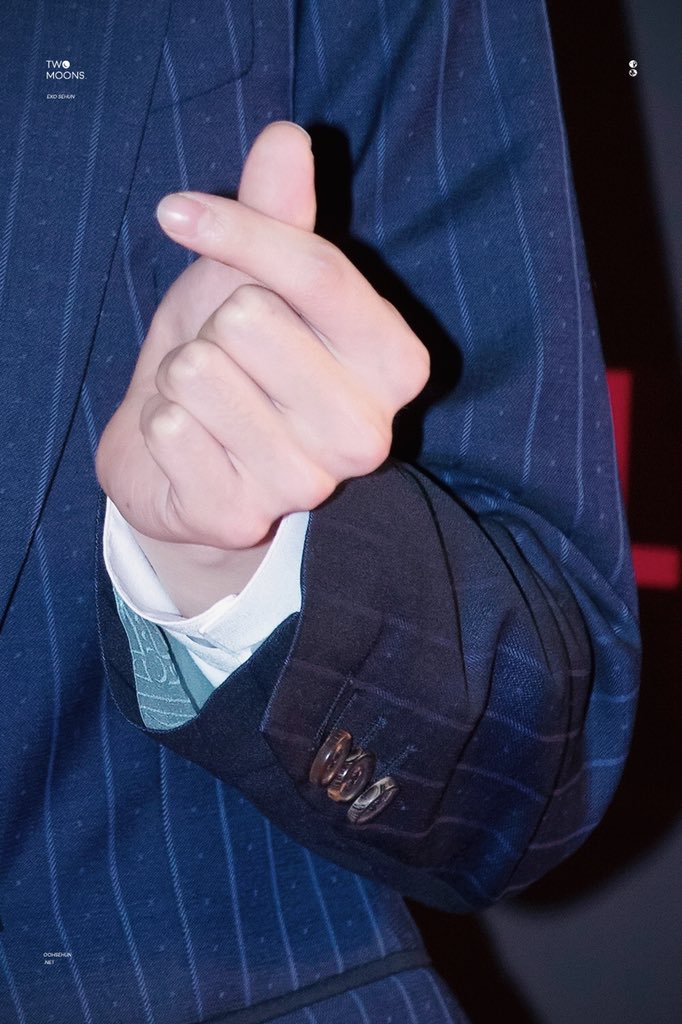 #EXO #CHANYEOL #SEHUN #CHANHUN  ★ 범 ★ ㅂr ★ 너 ★ 
♨️ 오늘오후 (4)시♨️
☆ 춤!추는 탐정
☆ 오!세훈5대박
☆ ne tflix, <0m
♨️ 범인은!ㅂㅏ로ㄴㅓ♨️

#세훈 #SEHUN #Detective_SEHUN #탐정_세훈