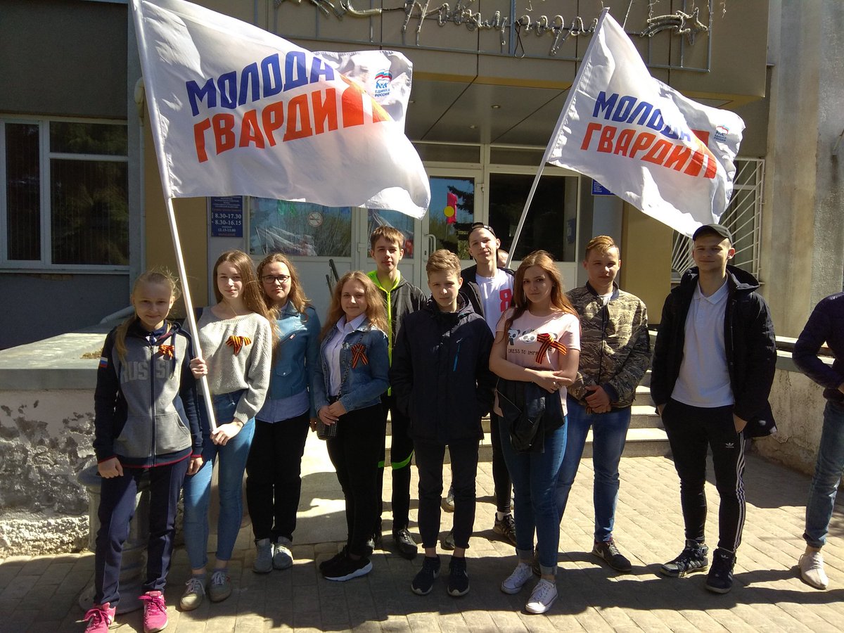_Alex_Grachev_'s tweet photo. Приняли участие в шествии "БЕССМЕРТНЫЙ ПОЛК" https://t.co/RuuewJ1TJb