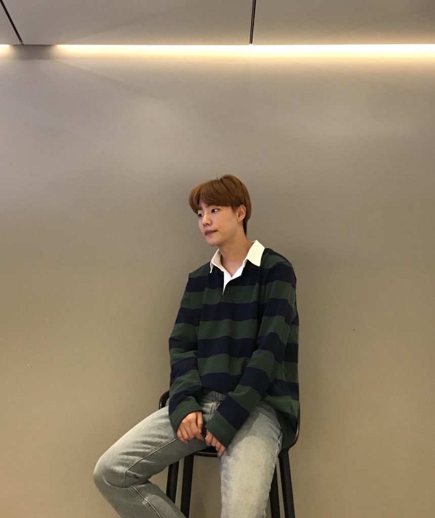 ONF_members's tweet photo. [#이션]점심 맛있게 먹었어요? ☺️
(+은근슬쩍 데일리션ㅎㅎㅎ) https://t.co/P6TtGe45rP