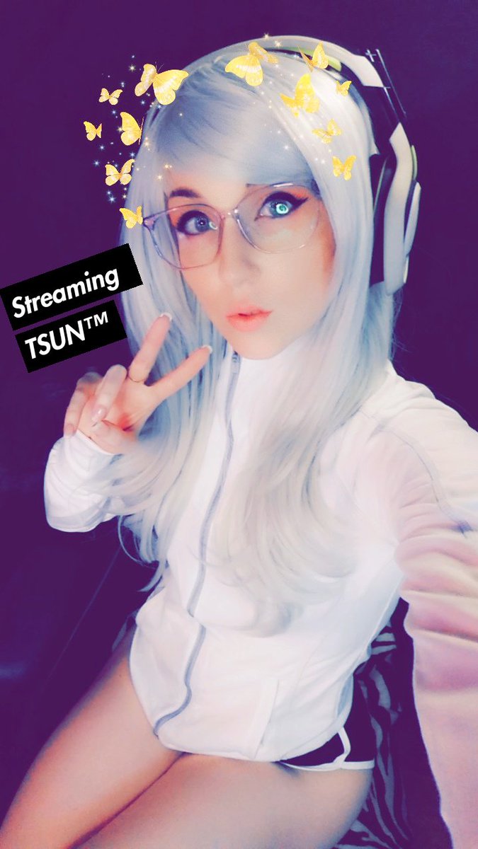 lilorigamimusic's tweet photo. ㊙️ L I V E [ #ASMR ]

📞 Moshi moshi! It me, who dis?
⭕ $ephiroth waiting party has begun....
🔜 #FFBE #SEPHIROTH ~ @FFBE_EN
🔴 https://t.co/yDyrTxQxVh     

 #QVLT 🔥 #twitchkittens https://t.co/zrv7WXofMJ