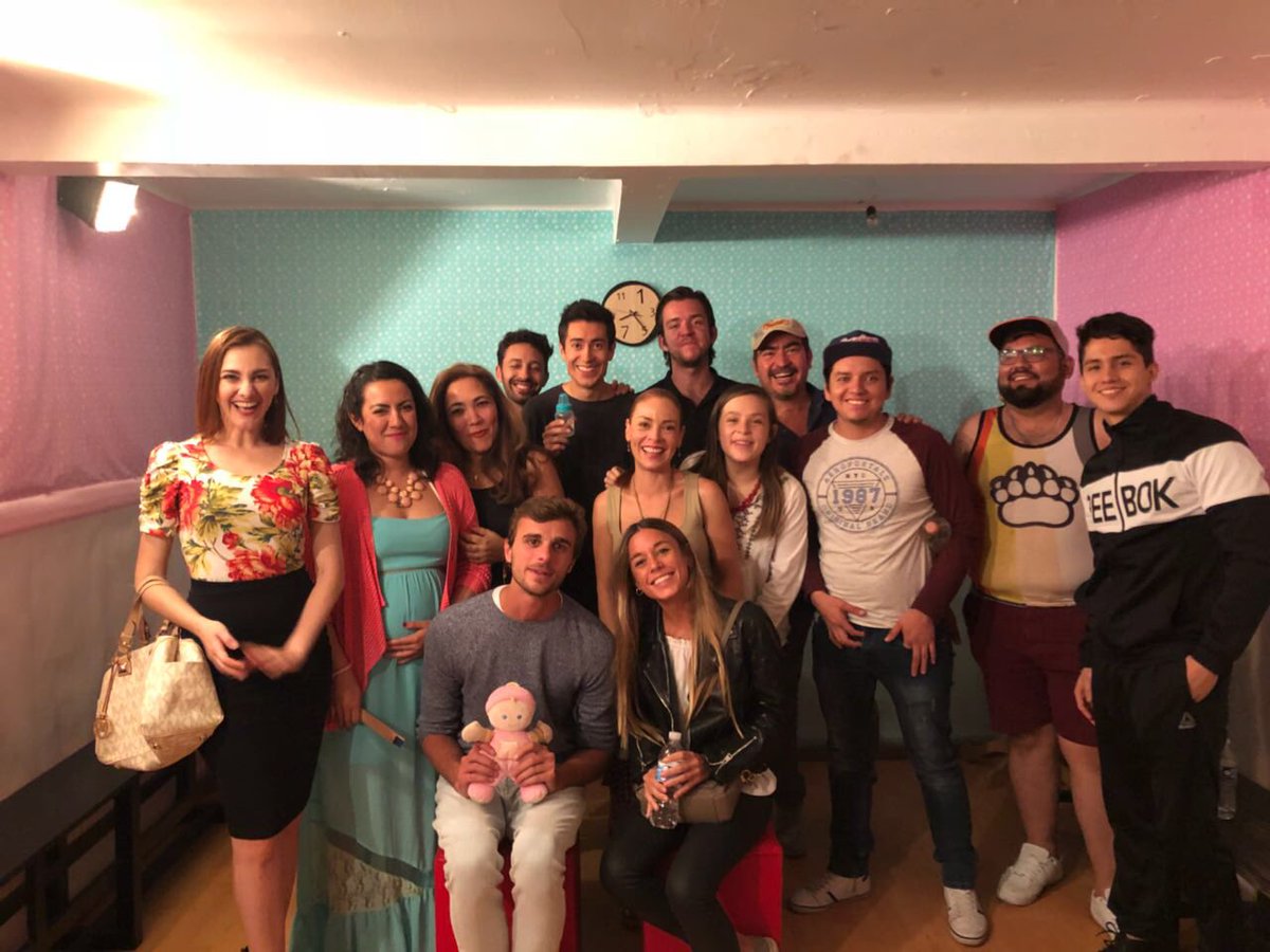 NoEresTu_TC's tweet photo. Ellos han sido parte de estas 5 semanas del ÉXITO ROTUNDO del musical #1 @Domingo7_TC en @TeatroEnCorto #Nápoles
Ven y canta #EnCorto #Parte11 https://t.co/eH1Guqk4zF