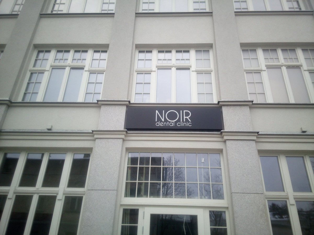 Balanda_pl's tweet photo. Dziś pokażemy Wam nasz projekt z Gdańska.
Noir dental clinic w Gdańsku Oliwie otrzymało logo. https://t.co/Urxno8lSuZ