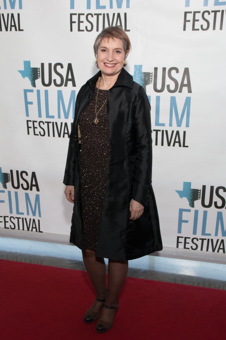 AssumptaSerna's tweet photo. En la alfombra roja de #USAFilm en Dallas. GrandΓsima experiencia ππ #actriz https://t.co/lz8ky5YDmR