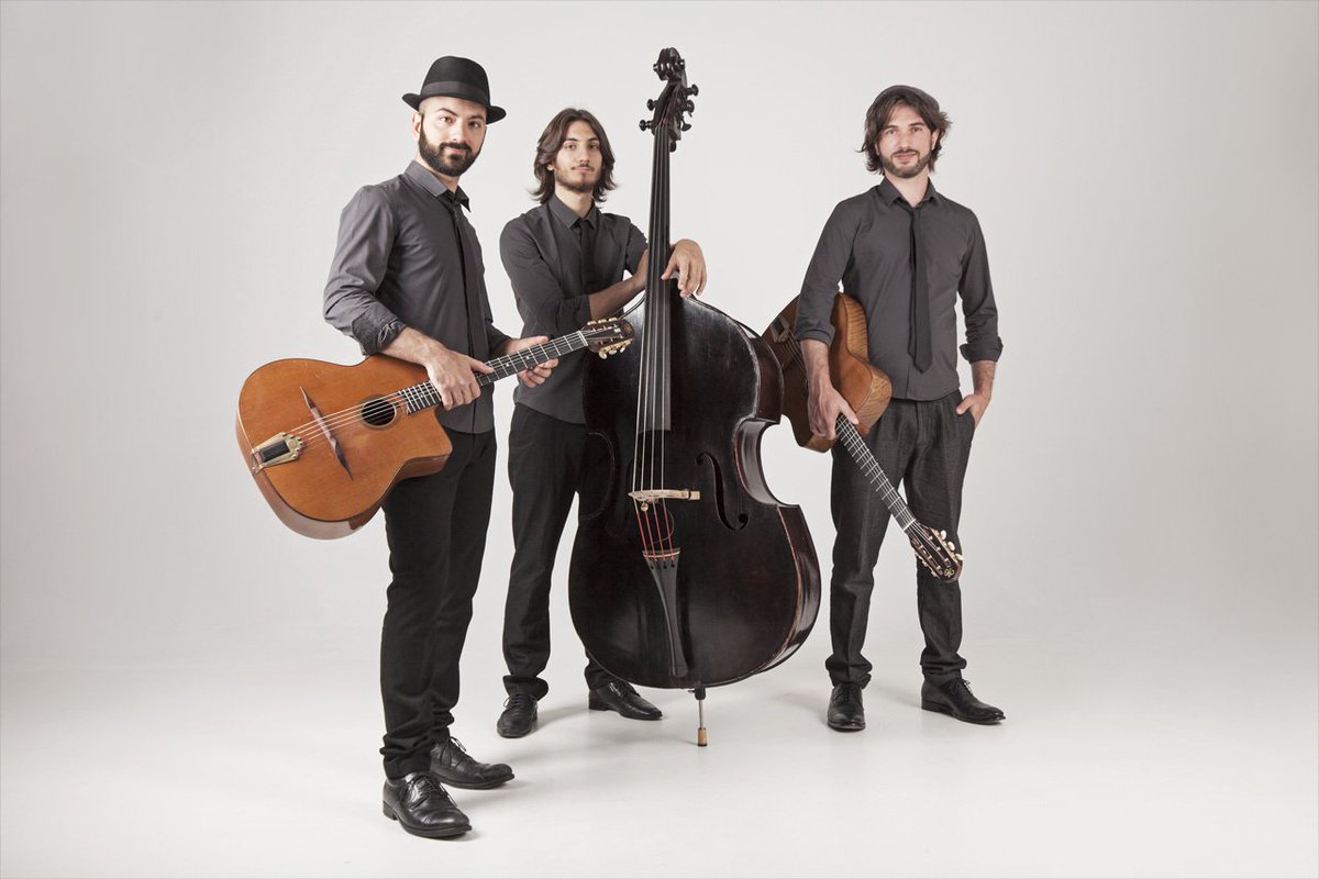 Am 08.06.2018 20 Uhr spielen "Accordi Disaccordi" aus Turin/Italien     Hot italian Swing/Gipsy Jazz im Theater im Pädagog in Darmstadt. Inspirationsquelle der Italiener ist Django Reinhardt. Weitere Infos unter dante-darmstadt.de und accordidisaccordi.com
