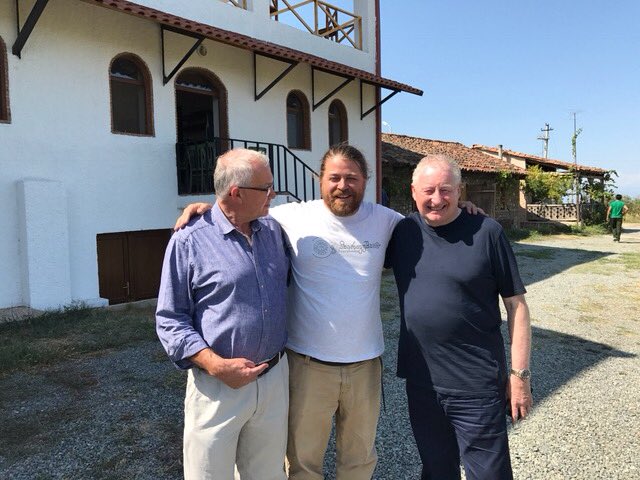 FearStephen's tweet photo. @tberuch @GeorgiaToday_GT @GeorgiaAbout Great day last summer with #famous #Georgian #WineMaker #JohnWurdeman on his wine estate in #Georgia followed by a very long lunch comprising of wonderful Georgian #Food & #Wine which culminated in #Tbilisi for more!! https://t.co/wb6zGwKYFJ