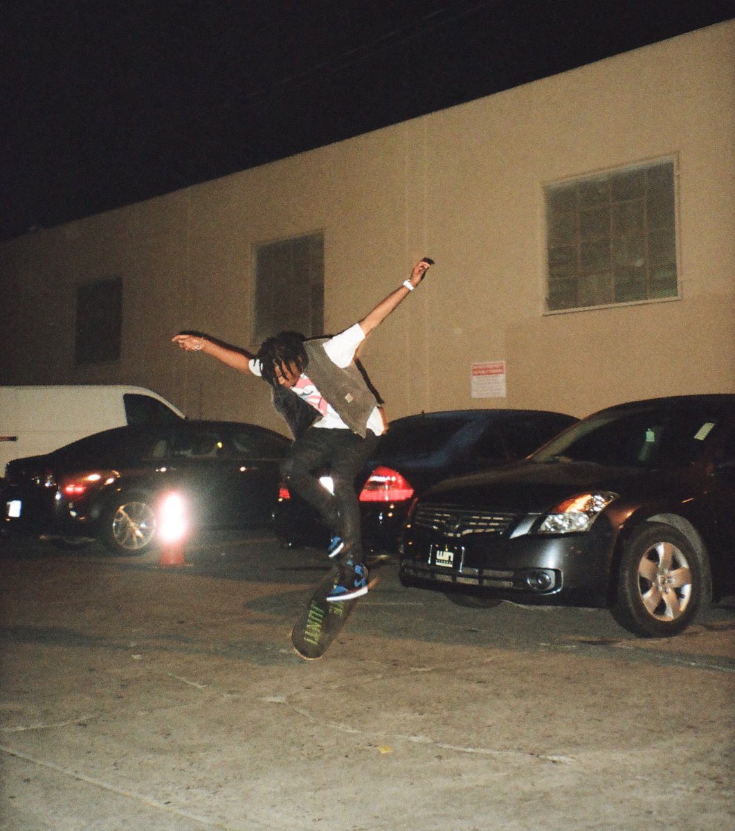 TURYPALMUNDO's tweet photo. **die lit! **rip! ++ https://t.co/bbA1zX1Cad