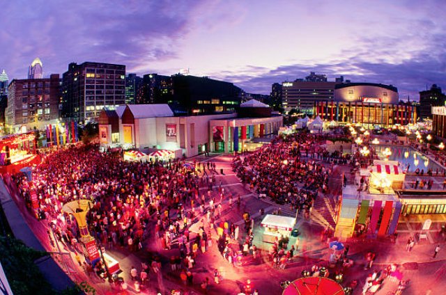 GearSourceEU's tweet photo. Did you hear that #PRLighting illuminated Mexico’s 8th International #JazzFestival? Now in its 8th edition, it took as its setting the emblematic Monument to the Revolution in #MexicoCity. Nice work #PRLighting! https://t.co/bzz7cEark5