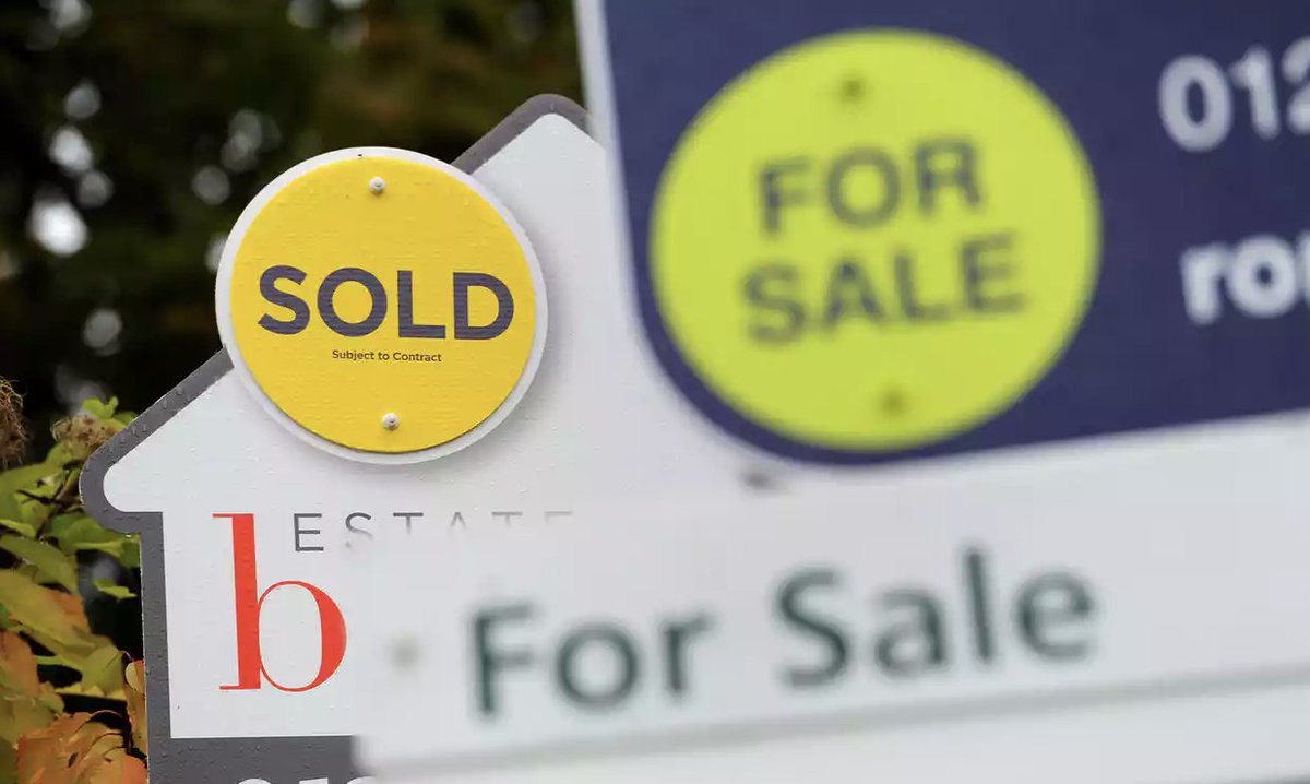 MortgageExeter's tweet photo. "UK house buyers need more help to find cheaper mortgage deals".
Plans to make it easier for people to shop around have been proposed, after it was found nearly 1-in-3 people fail to find the cheapest deal.
We ALWAYS aim to find you the best deal, FOR YOU! https://t.co/YCvDlLOVJY https://t.co/WMAvMemSY7