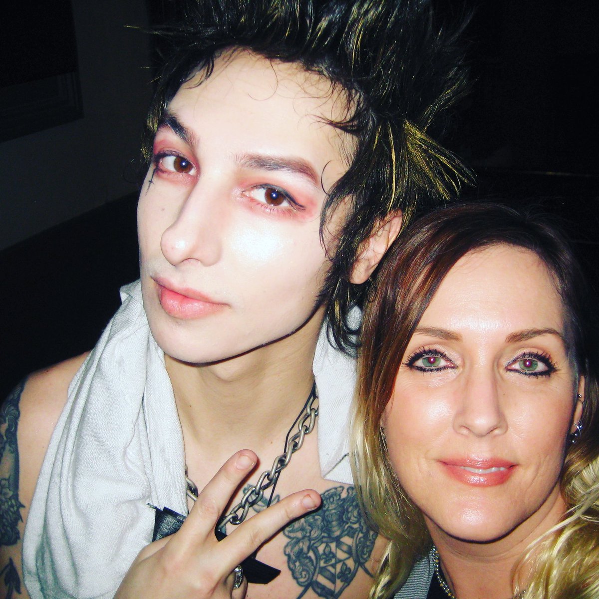 rawdorkable's tweet photo. Remi & I back in March. @RemingtonLeith @palayeroyale #RemingtonLeith #PalayeRoyale #SoldiersOfTheRoyalCouncil #SOTRC #KroppCircle https://t.co/wPtNiDg3ZT