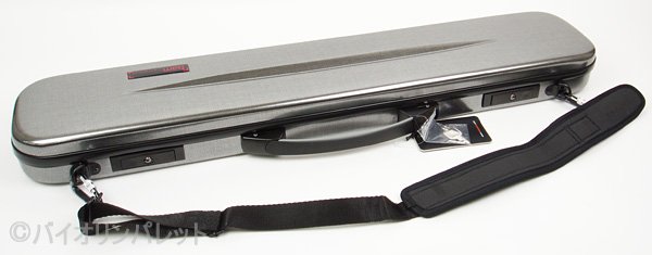 Bamの新作弓ケースも入荷しました☆。Hightech 7001XLシリーズ。6本まで収納できます。ヽ(*ﾟ∀ﾟ*)ﾉ
violin-p.com/e-commex/cgi-b…