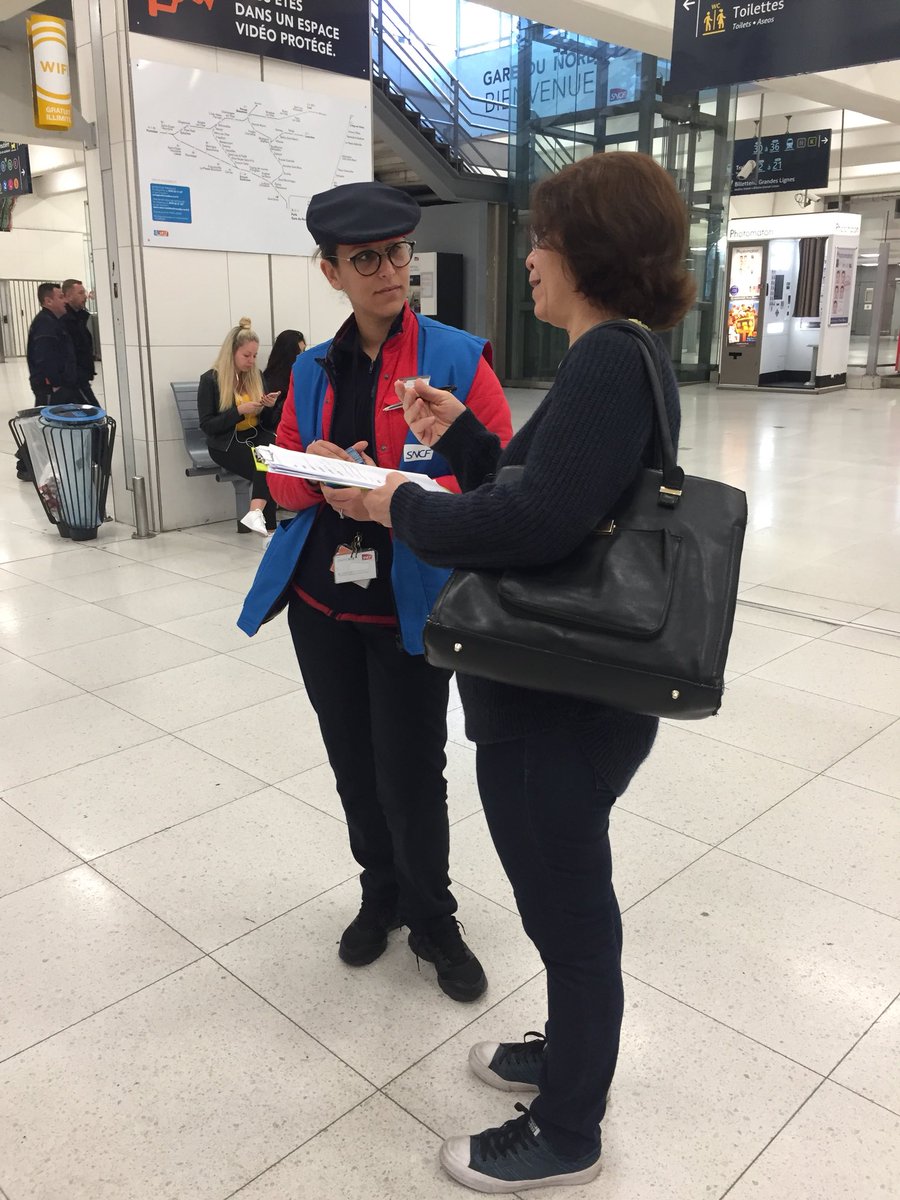 fortune33875542's tweet photo. L’escale de Paris Nord Transilien récolte les mails de ses client#1jour/1mai=1 ☕️ + 1 🎁 et bien sur 1 😀#appli SNCF #toujoursaupluspresdesesclient @athletessncf @fredbell75 @SamaBodiang @Equipe2ESTPNO https://t.co/KDl3FmJKTu