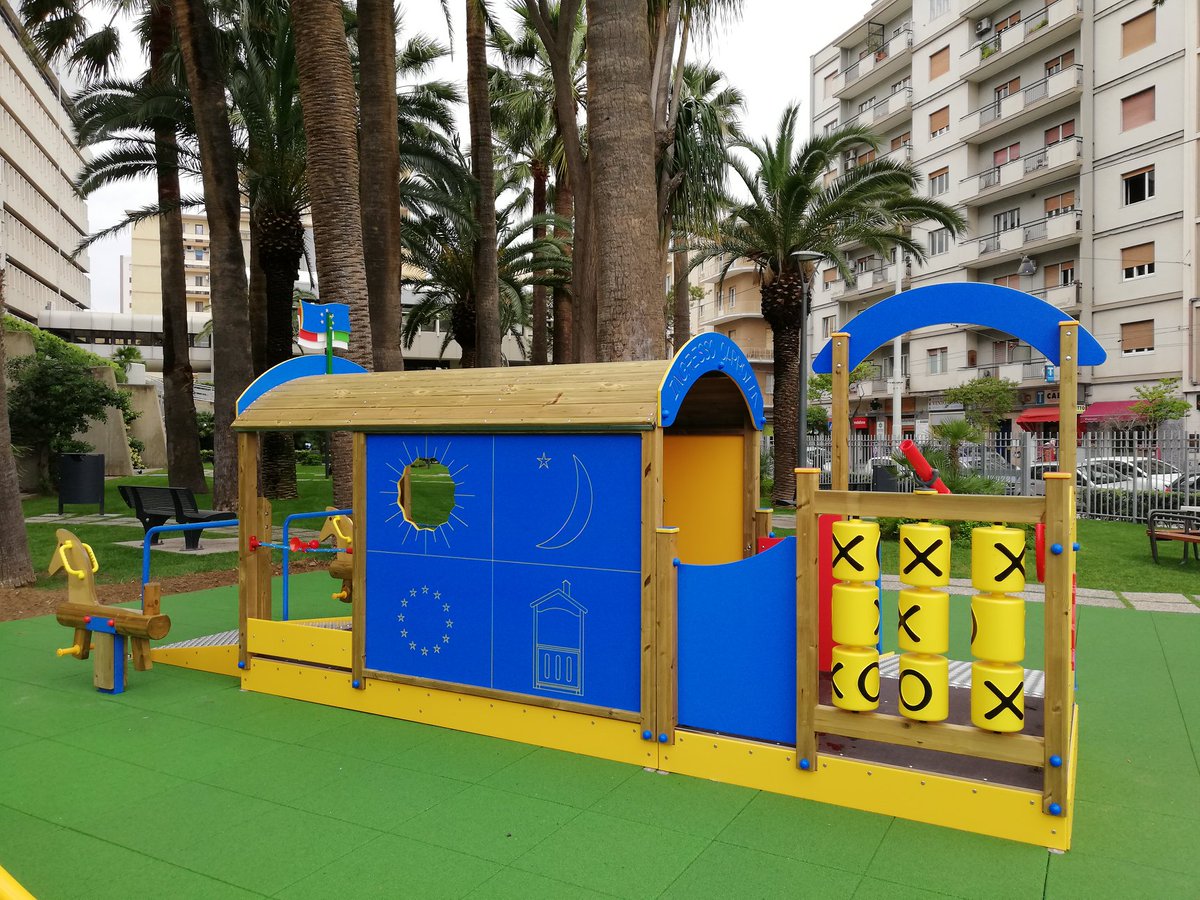 ScProgetti's tweet photo. Tutti in carrozza bambini, si parte TUTTI insieme per nuove avventure😊🚂
#scprogetti #bimbifelici #parchigioco #giochipertutti https://t.co/6upJSTdQrl