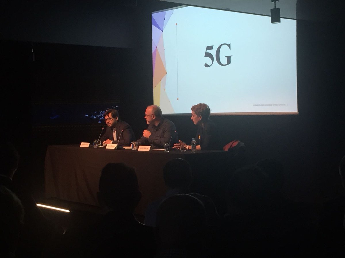 pembarcelona's tweet photo. “Volem fer de Barcelona un hub laboratori de 5G i aconseguir un llegat que pugui ser des d’una infraestructura física, un coneixement a l’hora de pilotar un sistema de telementoring, o que es pugui assessorar des de fora un quiròfan com operar", diu @ccuffi #MetropolisDigital https://t.co/vTcXE2YJDw