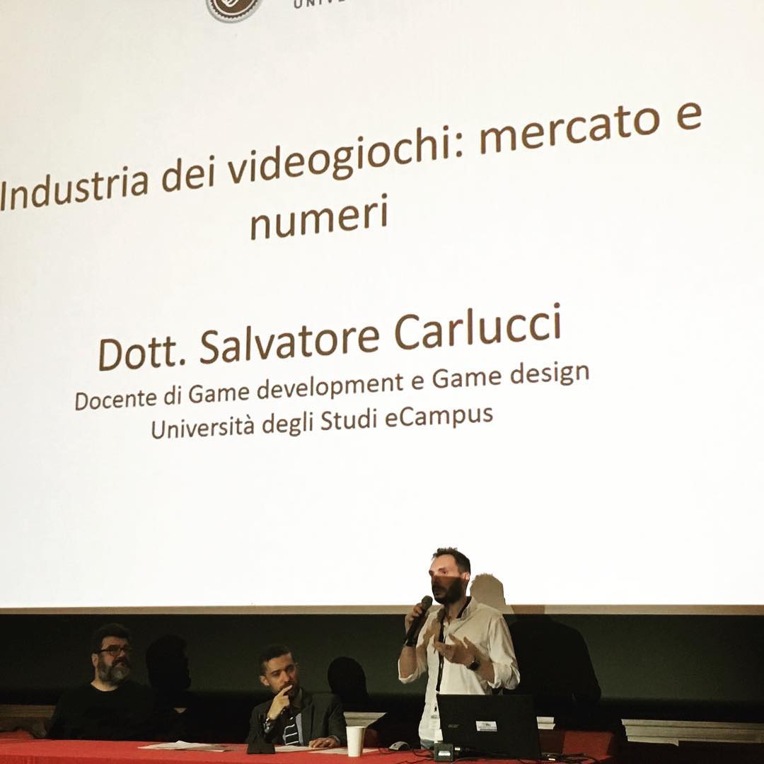 Ariannanet's tweet image. Salvatore Carlucci, leader del team di #CasArianna, Docente di Game development e Game design all&apos;Università degli studi eCampus
#AriannaNet #develop #gamedevelopment #gamedesign #web