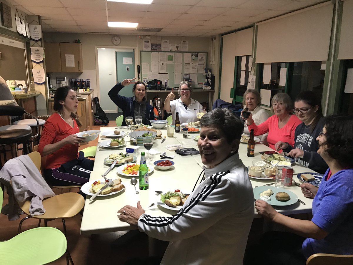 What a great tennis match we had last night against ladies <a href="/Conwaytennis/">Conway Tennis</a> - Conway proved to be the stronger team and we all enjoyed some excellent tennis and a very friendly meal together afterwards! Perfect! 🎾👍