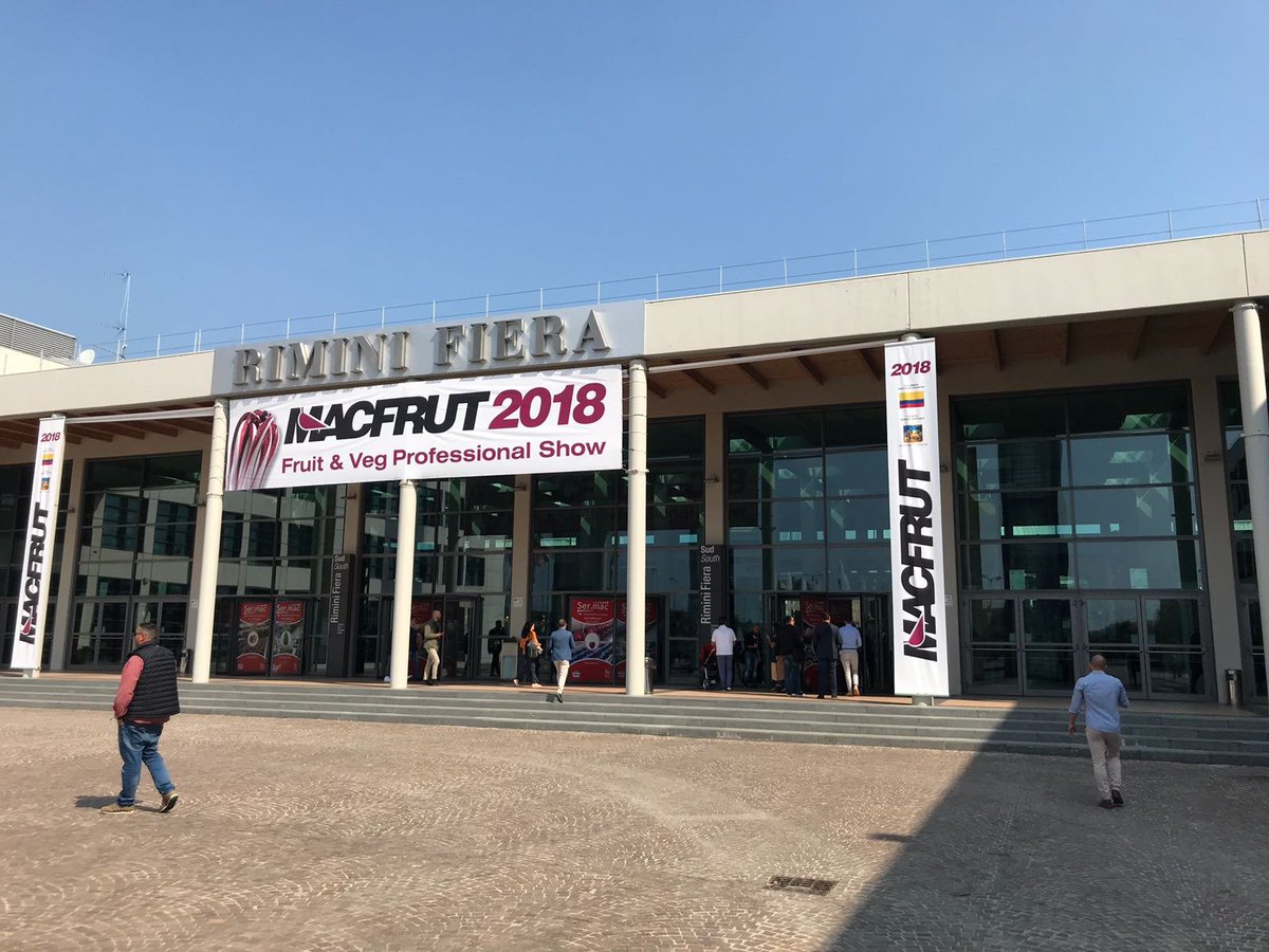 fTROPS's tweet photo. ¡Ya estamos aquí!🙌🏼🙌🏼 A las 10:20 h comienza la intervención de @EnriqueColilles @fTROPS en el #TropicalFruitCongress #MACFRUT2018 🥑 

@IEGexpo @Tropical_2018 @MacfrutFiera https://t.co/E8lgH2ggQz