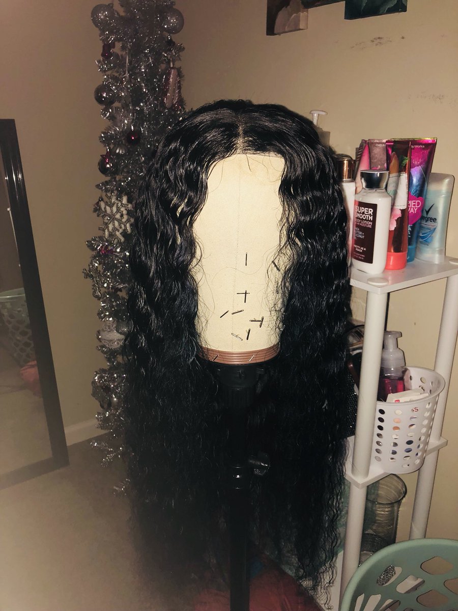 QueensExquisite's tweet photo. Deep wave lace closure unit 💙 https://t.co/Io9ifThea6
