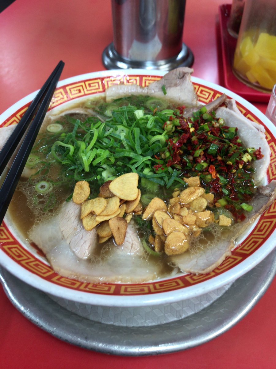 昨日朝から行動
プレゼント選びをし、飯を食べ

夜からは飲み歩き
居酒屋！とかもいいかもしれないけど
ちゃんとしたお酒を嗜む
バーをハシゴして
最後にもっこすで締めて帰りました

いい酒の飲み方
いい時間の過ごし方
とても貴重なお話ばかりでした