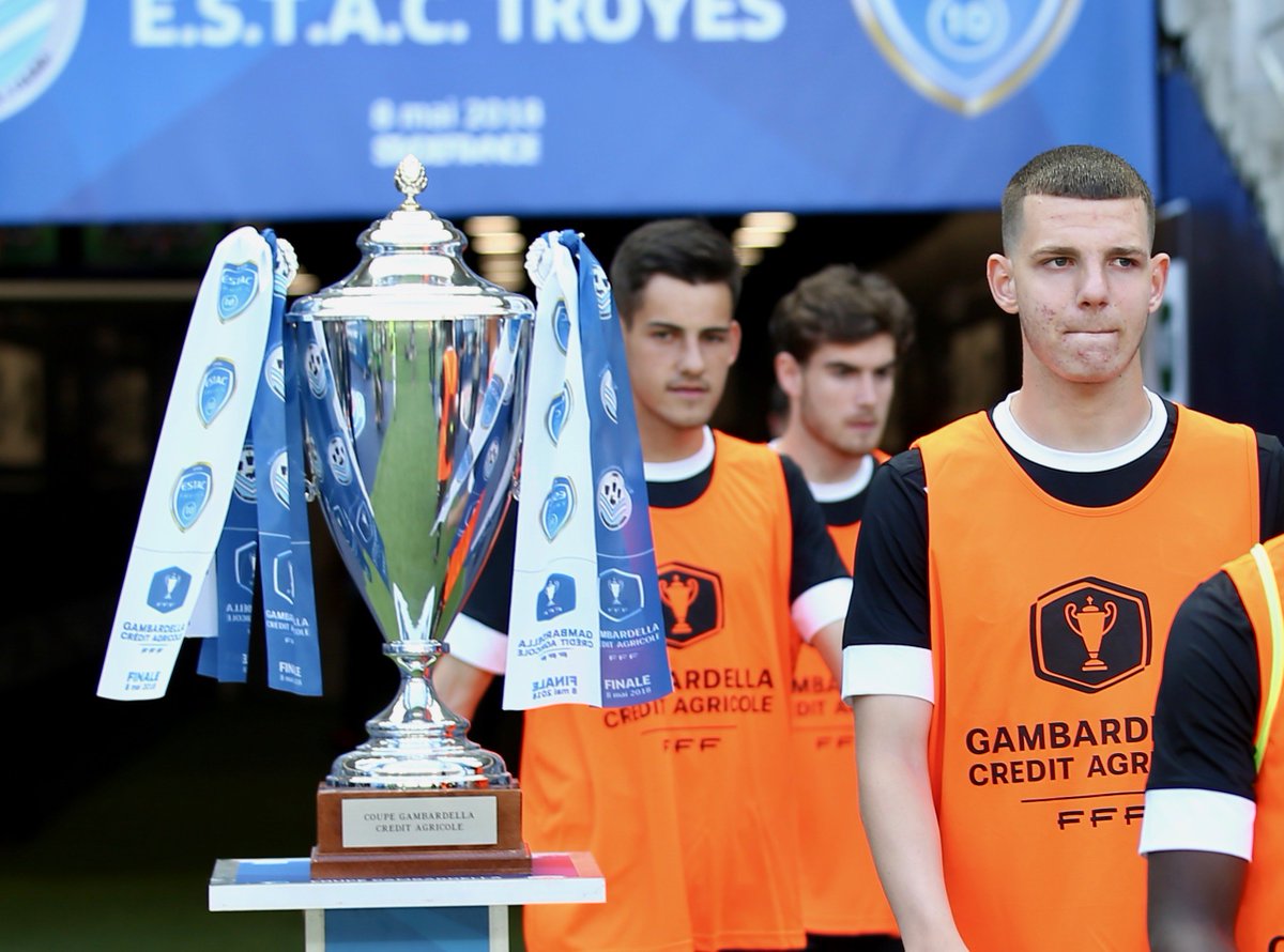 ToursFC's tweet photo. 🏆 #Gambardella
📷 Les photos de la finale contre @estac_officiel
🔗 https://t.co/FPIuAmhUHE
➡️ #TOURSESTAC
👤 © @LavisFranck https://t.co/jLi9QNOpRg