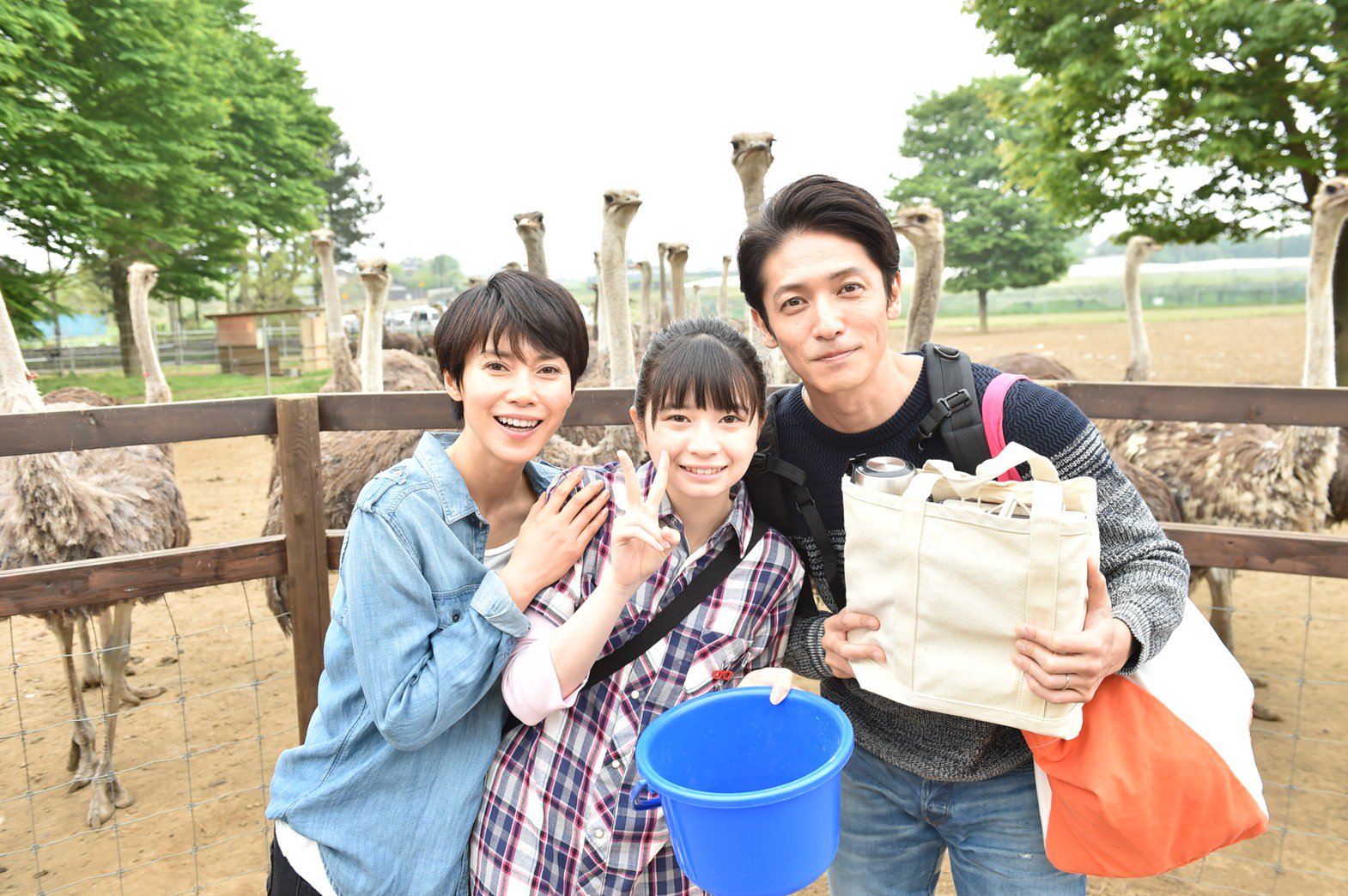 公式 金曜ドラマ あなたには帰る家がある いよいよ今夜は あな家 の第5話が放送です 佐藤家が 家族旅行 へ向かった先に現れたのは まさかの茄子田一家 楽しいはずの旅先で 一体何が起こる