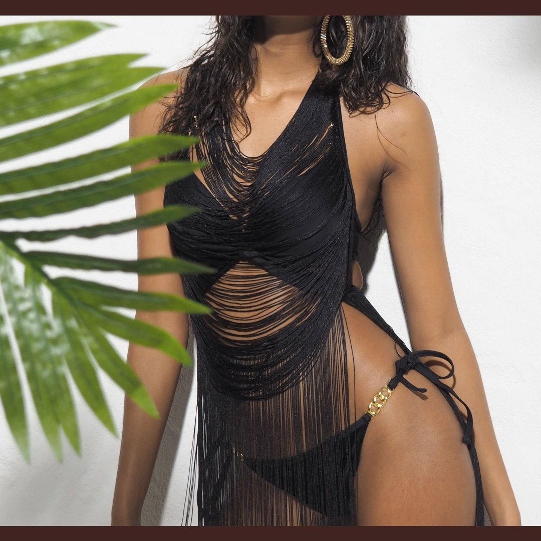 AS_Janine's tweet photo. Don't palm off the chance of looking hot this holiday...reach for the Seattle dress for a sexy beach to bar look π΄#behindthescenes #DiscoverAS https://t.co/rSFIVwMd0p