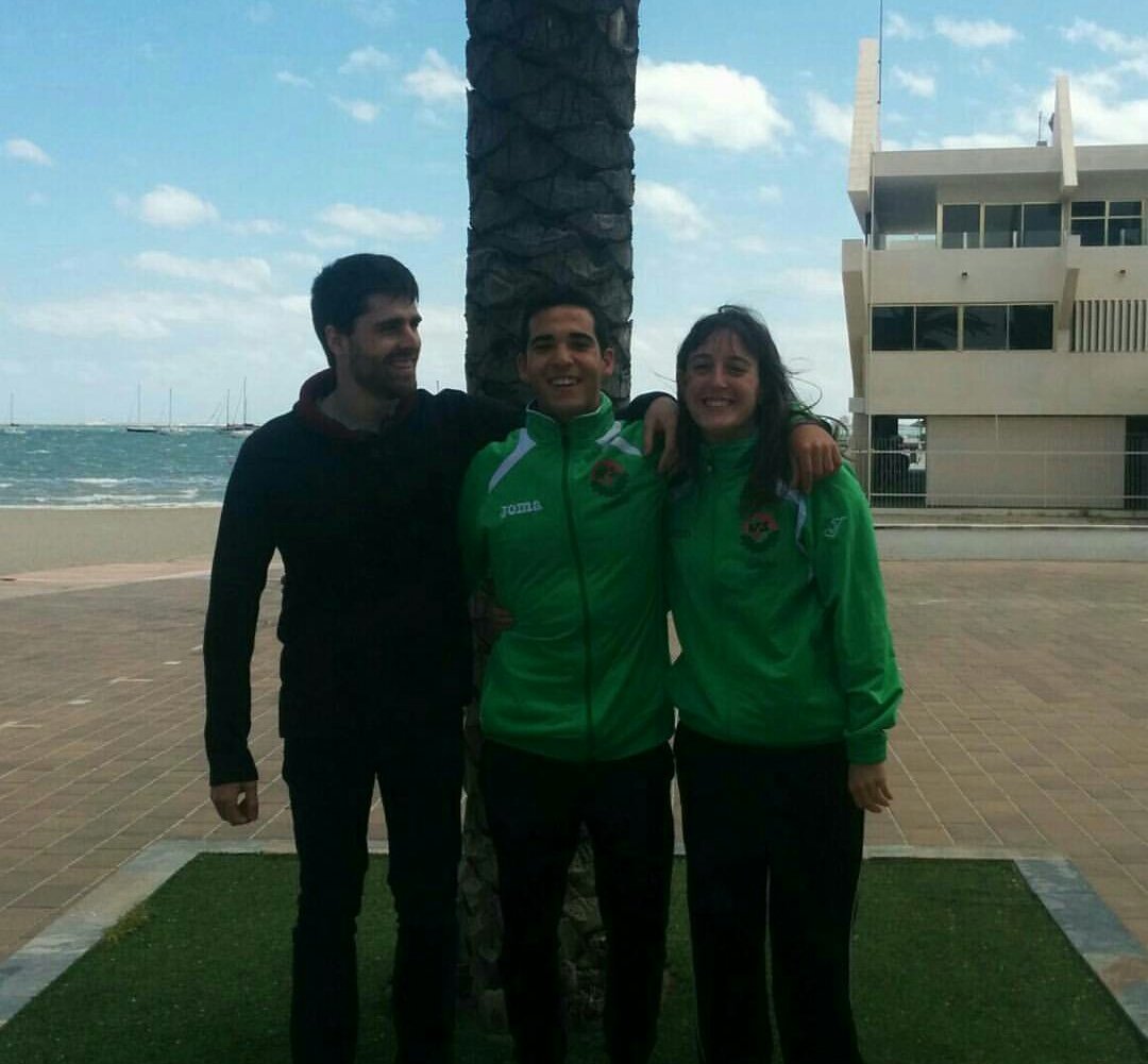 Tres luchadores de nuestro equipo viajan en estos momentos a Jaén para disputar el campeonato de España Universitario de lucha. 

Mucho ánimo para ellos! Gora Aranako!