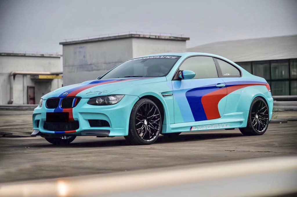 guxinxin's tweet photo. Face Wheels | Flow Form FF72 Matte Black 🖤
#facewheels #facewheelsdesign #flowform #ff72 #bmw #tuning #wheel #carbonfiber #carlovers #carshow #carwithoutlimits #carofinstagram #dreamcar #amazingcars #carlifestyle #instacars https://t.co/TIHO1oLLU9
