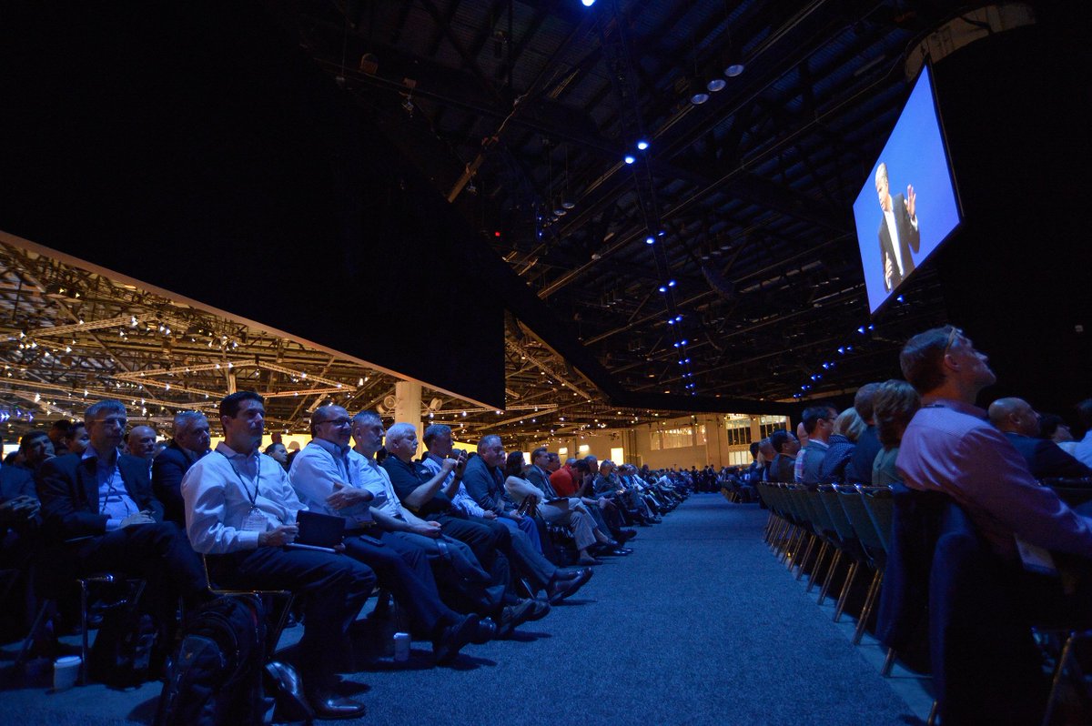 jb_lgd's tweet photo. SAP Automotive Forum - die vollständige Agenda ist nun online. Kundenvorträge, #Keynotes, SAP Innovationen zur #DigitalFactory, Gastredner Reinhold Messner und einiges mehr: https://t.co/ak3Uocs1dT @SAPdach https://t.co/M25uNaIiUb