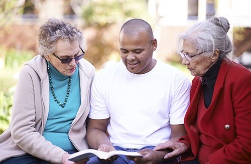 Would you like to work for us?  We are #recruiting.  Check out our latest job opportunities on our website: ow.ly/X5kO30jNc4R #artsjobs #charityjobs