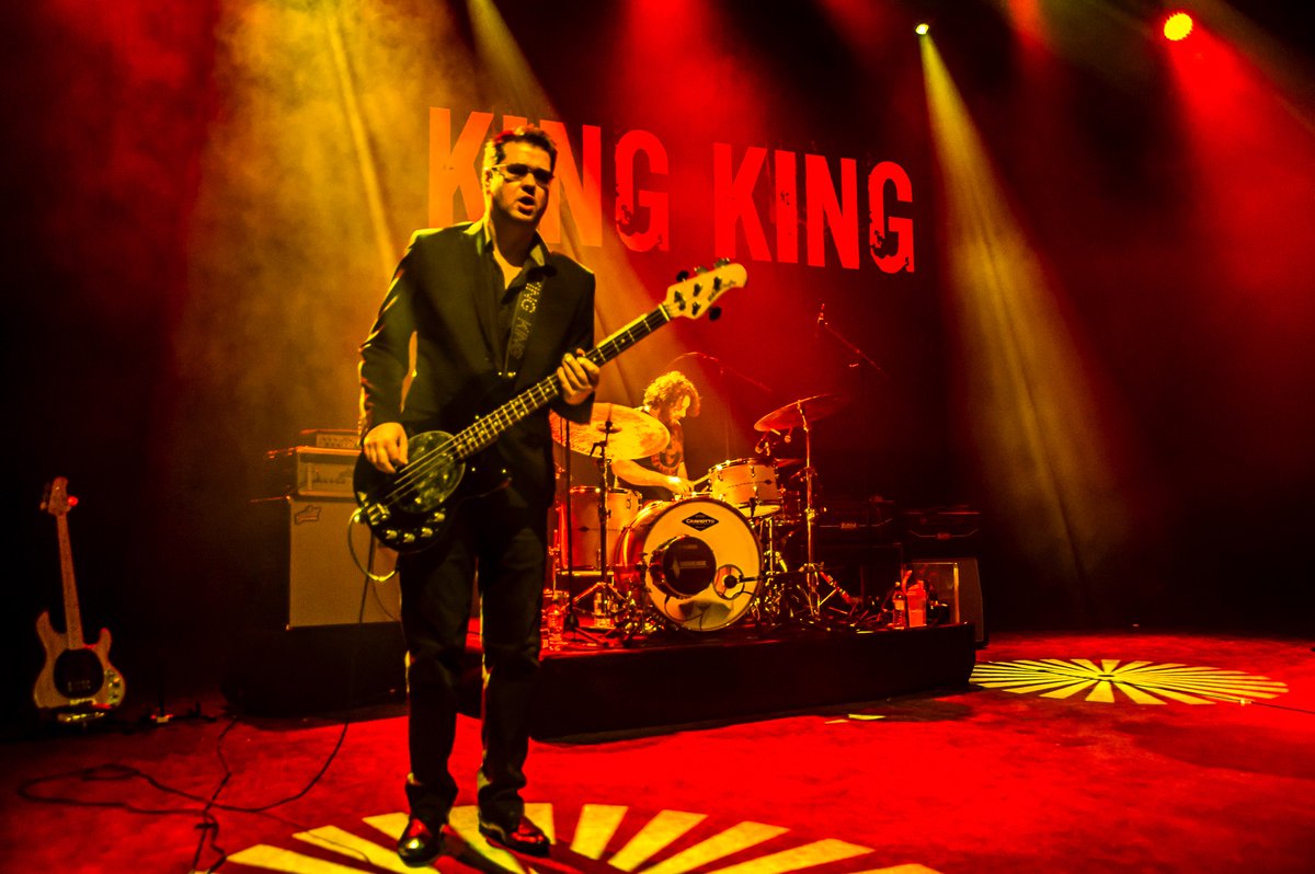 WRINKLYCLUB's tweet photo. https://t.co/I08pgnJpWY @DannyBryant @stevehill @O2Islington #PHOTOGALLERY @rockinjockin @roryauskerry @Noble_PR @Peter_Noble #Mozaics #VIDEOOFTHEDAY @FifthElementPR @Jhus @BluesClubPod @KingKingUK @zitorox @RoscoLevee @mudmorgan @NickMossBand @BethHart #TRACKOFTHEDAY PLEASERETWT https://t.co/MIZWuE1zPX