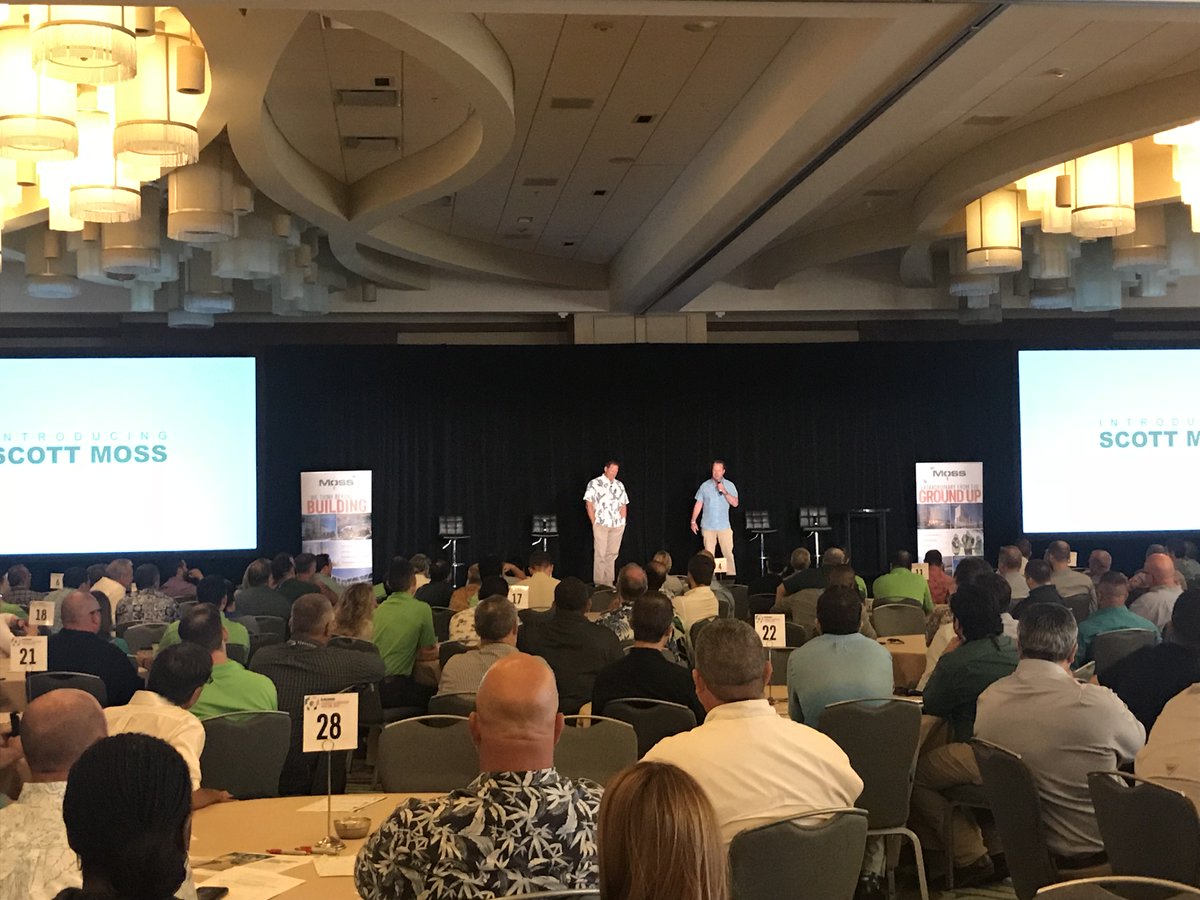 mossconstruct's tweet photo. Scott Moss, president, presenting the state of the union at today's PLM. What's happening at Moss this year? #PLM2018 #ProjectLeadershipMeeting #MossCM #ContagiousEnergy #EntrepreneurialSpirit #HonorRelationships https://t.co/h1lvPYkMfc