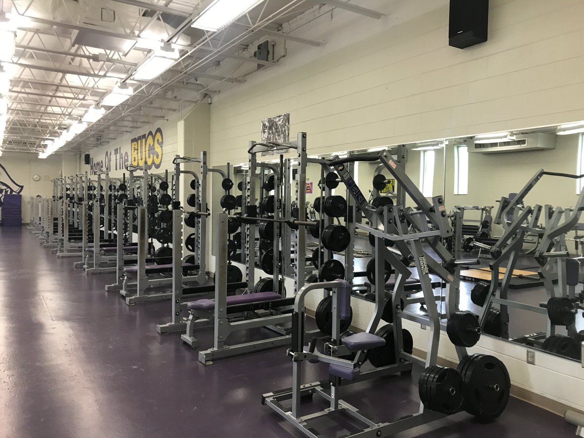 bestweightroom's tweet photo. 💪Belvidere HS - Belvidere (IL)💪 https://t.co/dEYcYQ57X5