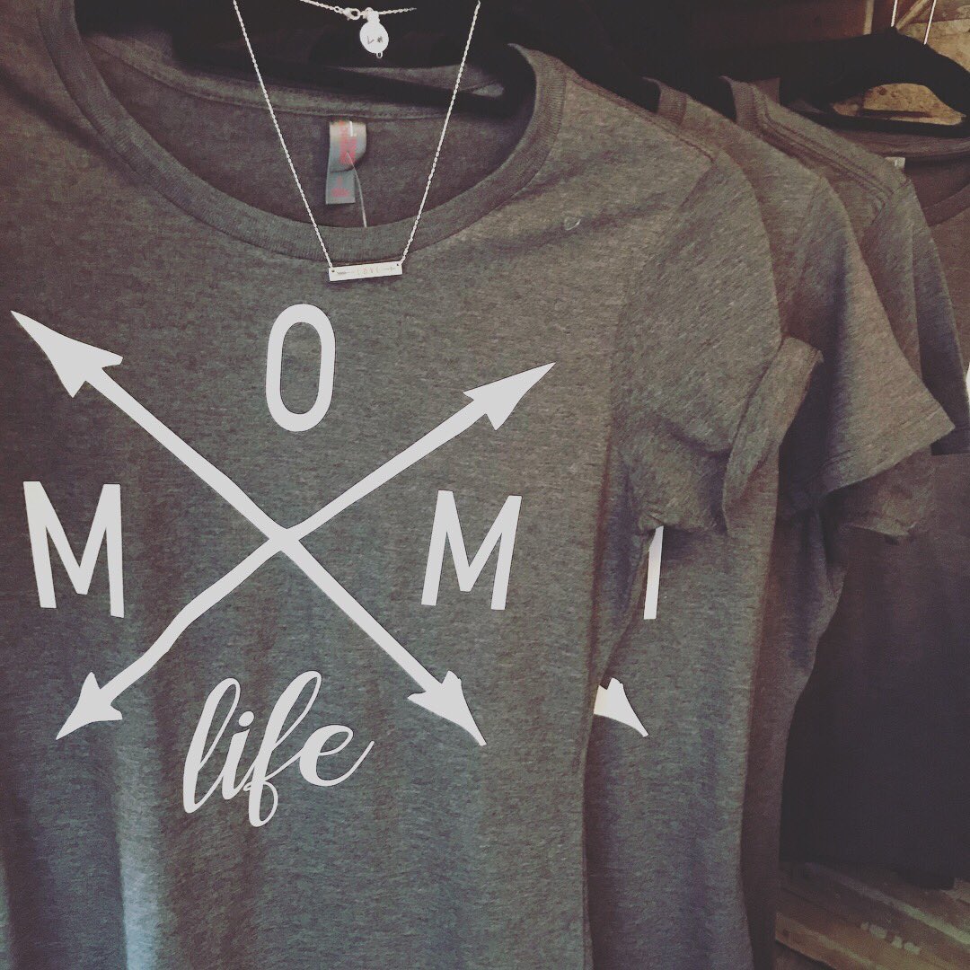 abloomingdaisy's tweet photo. Only two more shopping days for Mom! #mothersday #mothersdaygift #shoplocal #keepcottlevillecool https://t.co/n4bqsCTTcb