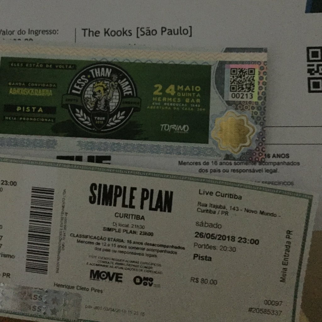ismaelssen's tweet photo. Mano, amanhã se inicia uma bela e longa jornada de shows nesse mês de maio! @thekooksmusic @LessThanJake @simpleplan 🤘🏽🤘🏽 https://t.co/wxChxyLOvU