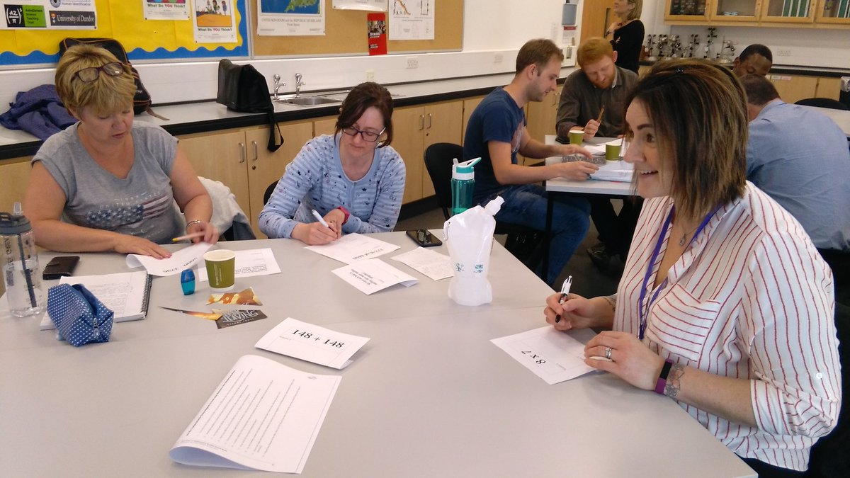 CarolLyon16's tweet image. Deep thinking &amp;amp; great discussion of numeracy strategies @dundeeuni PGCE with SIR #STEM #numeracyacrosslearning