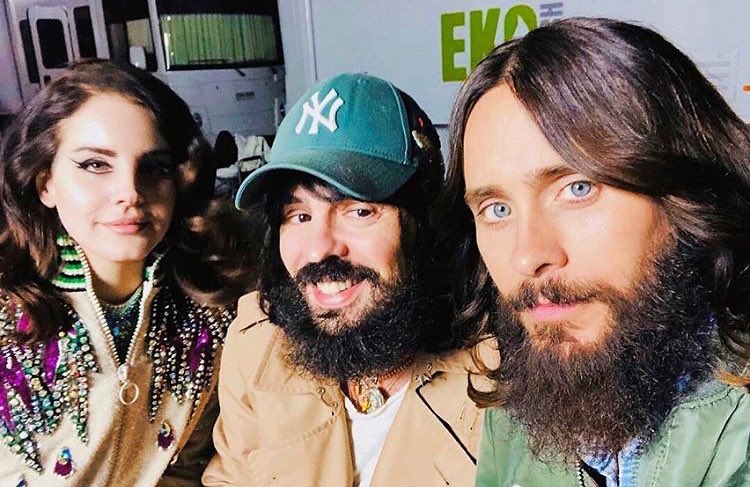 AngelsofPhoenix's tweet photo. #FBF The Met Gala trio Dec 2017
#JaredLeto #AlessandroMichele #LanaDelRey #PreMetGala https://t.co/nAOhJ7Sy2j