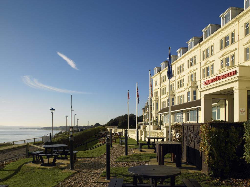 #MeetingsShow exhibitor Bournemouth Highcliff Marriott Hotel has launched  newly-refurbished #meeting spaces featuring state of the art technology. Find them on stand J500 on 27 &amp; 28 June
themeetingsshow.com/exhibitors/bou…
#MeetYouAtTheShow #MICEnews