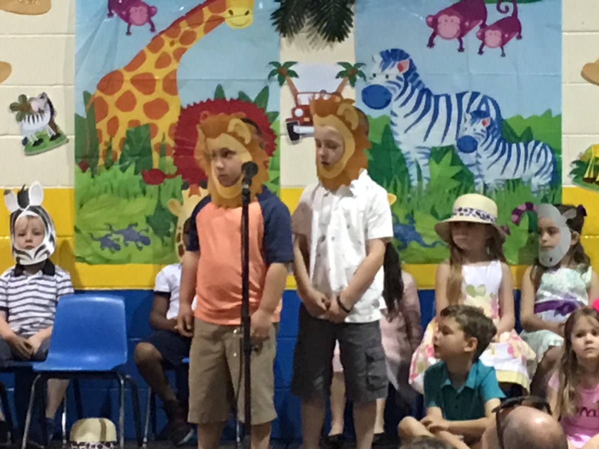 FSDVikings's tweet photo. Thanks for joining us for our Pre-K/Kinder Celebration! So proud of your learning!! #wowhowyou’ve grown @BananasAboutK @ConnellsCrew https://t.co/jpeKR8S3NK