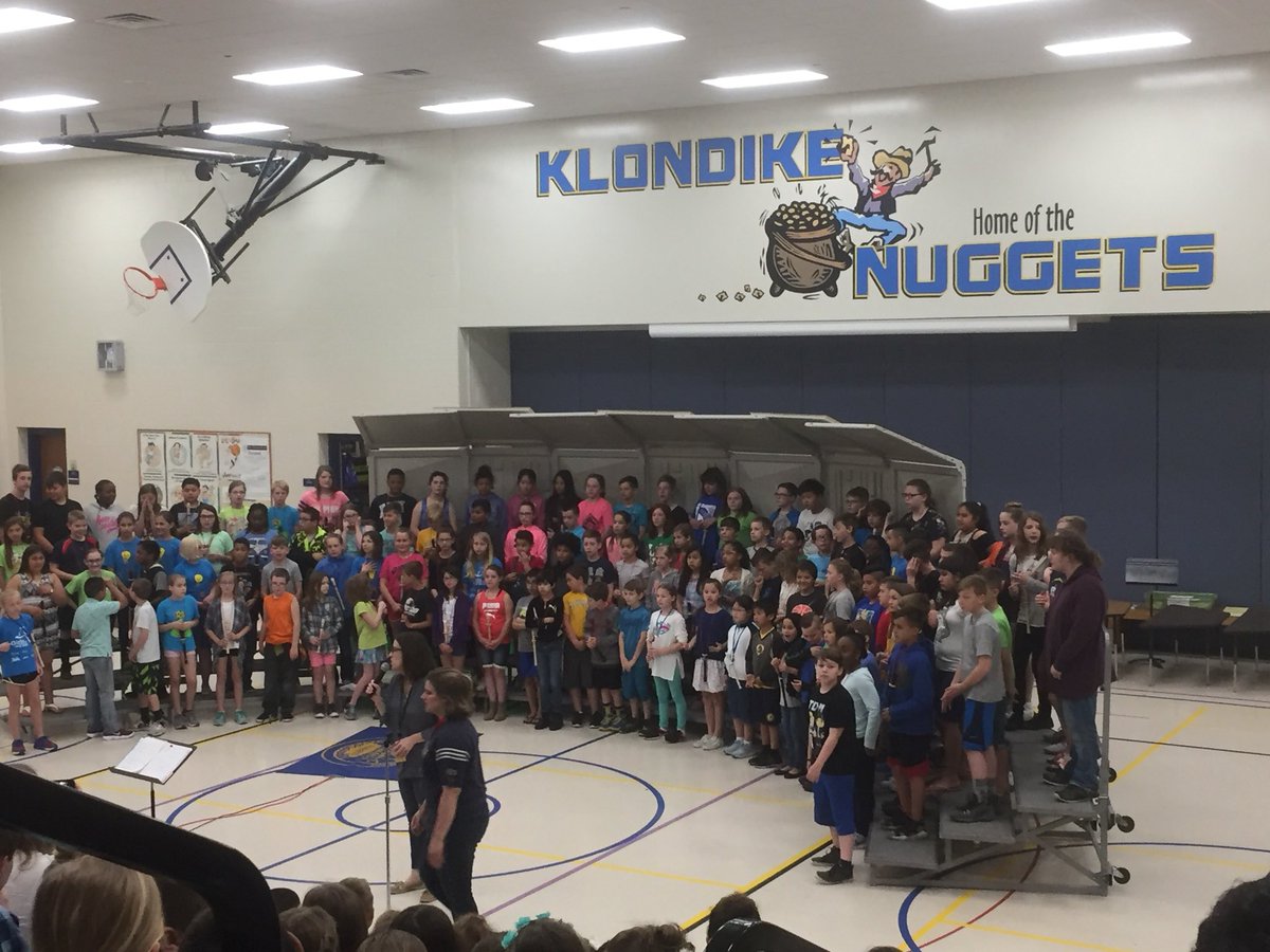 Watching the Fifth graders perform #stomp #nuggetstyle