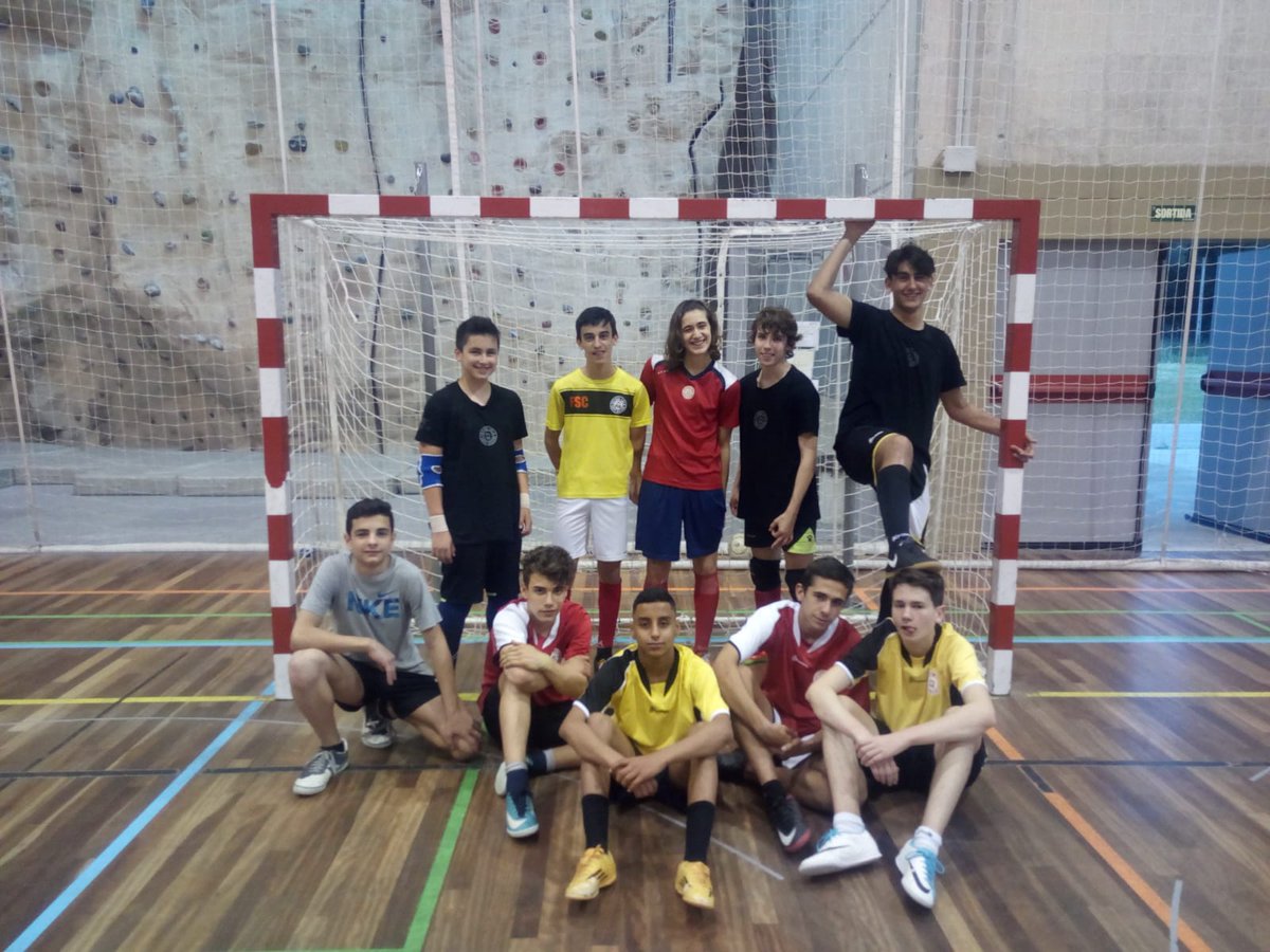 A 3 partits per al final de temporada, el #cadet del <a href="/Futsalceloni/">Futbol Sala Sant Celoni</a> ja ha assolit ascens de categoria. Felicitats campions!! Avui, a partir de les 21h al programa #Pòdium, repassarem l'actualitat esportiva celonina i tindrem als estudis de <a href="/punt7radio/">Punt 7 Ràdio</a> als jugadors d'aquest cadet.