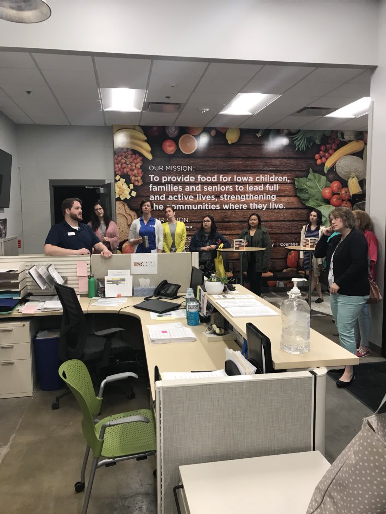 kdevorestanley's tweet image. 1 MILLION lbs. of food is distributed through @FOODBANKIOWA each month!