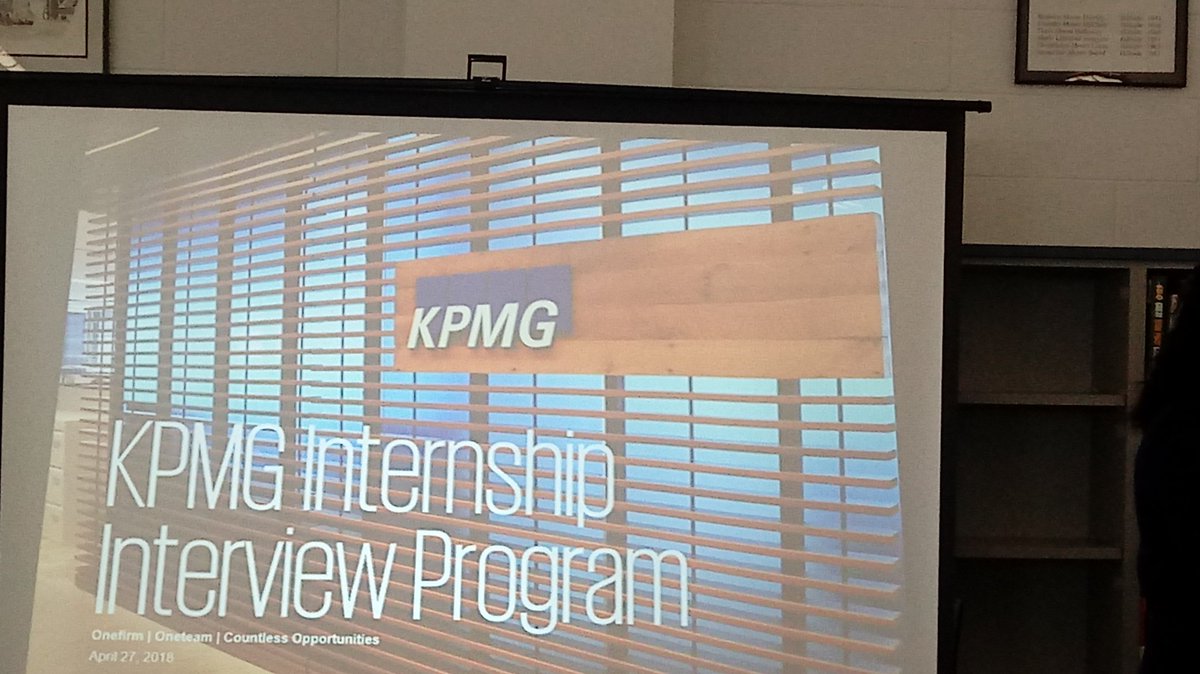 dant_harris's tweet photo. @DurhamPublicSch @HillsideHS Business &amp; Finance Academy students visit w/staff from @KPMG_US to learn about interviewing skills &amp; KPMG's internship program for high school students. Thank you Aleksandra, David, Oksana &amp; P. Ross for helping our students become more career ready! https://t.co/t0gZlfdKMt