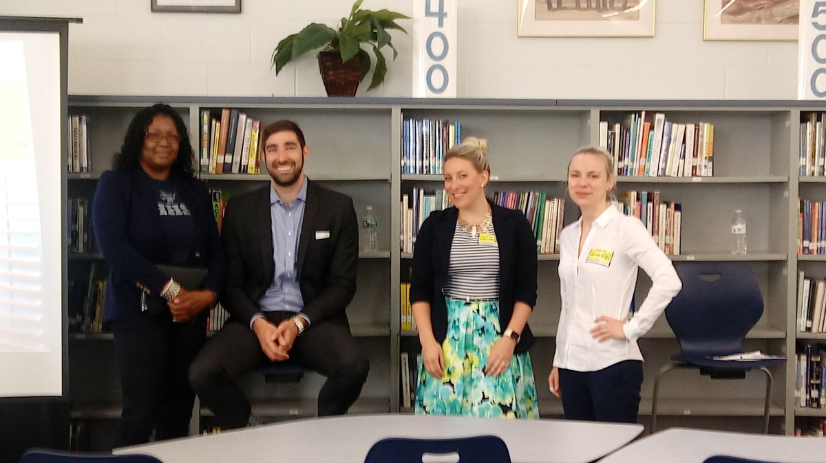 dant_harris's tweet photo. @DurhamPublicSch @HillsideHS Business &amp; Finance Academy students visit w/staff from @KPMG_US to learn about interviewing skills &amp; KPMG's internship program for high school students. Thank you Aleksandra, David, Oksana &amp; P. Ross for helping our students become more career ready! https://t.co/t0gZlfdKMt
