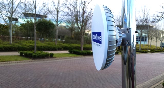 cablefreeltd's tweet photo. #CableFree #Pearl radios: Ideal for High Speed #PointToPoint &amp; #PointToMultipoint #Wireless #Networks:
Rugged, robust, feature-rich #MIMO #Radio links for #SafeCity, Wireless #ISP and Campus site connections
https://t.co/aEDcSPFPl5
#FridayFeeling #Oxford #UK #Tech #Export https://t.co/qORXourik6